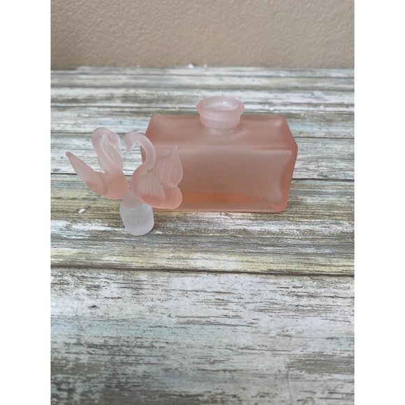 Set of 2 Frosted Pink Glass Perfume Bottles Set w/Stoppers Vanity Decor 1990s - Picture 6 of 12